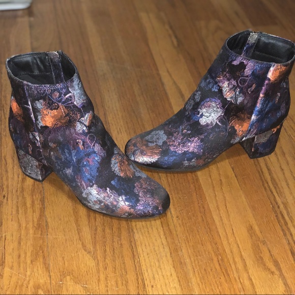 Zigi Soho Shoes - Zigi Soho Floral Booties